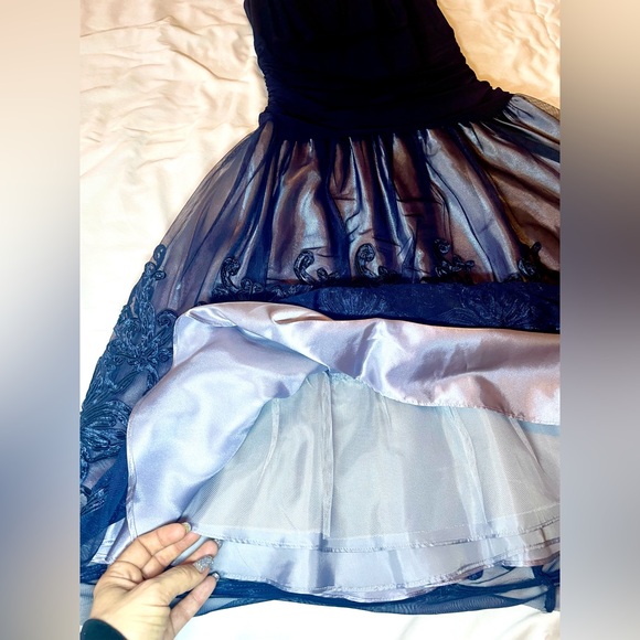 Dark blue SLNY SL Fashion New York size 8 but it’s stretching . - Picture 3 of 5